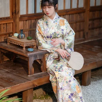 Japonijos GentleBreeze Pagerėjo Kimono Moterų Chalatas Gėlių Gėlių Retro Cute Girl Kelionės Šaudyti Cherry Blossom Vakarinę Suknelę